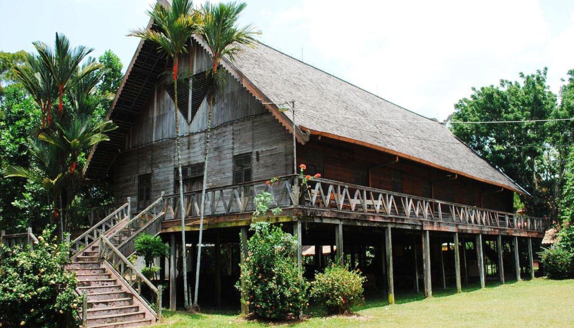 Loksado longhouse