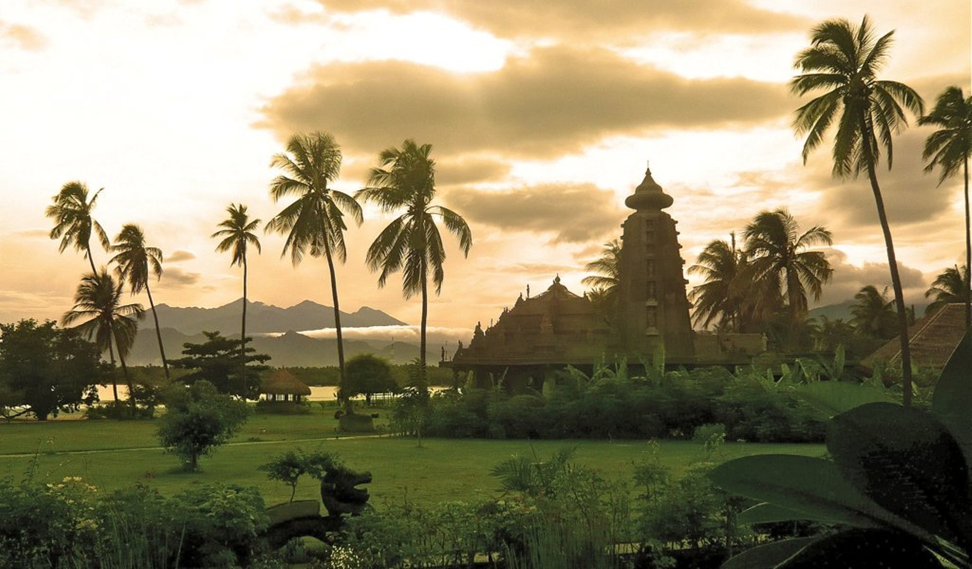 Tugu Lombok