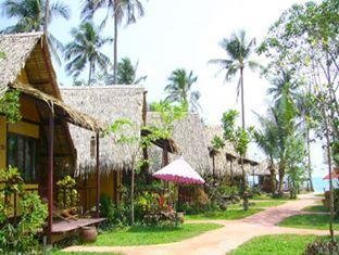 Baan Panburi1