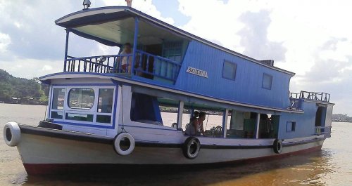 Mahakam houseboat