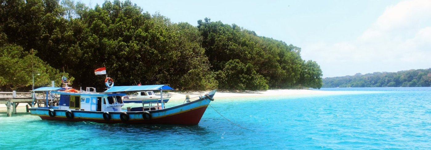 Peucang island