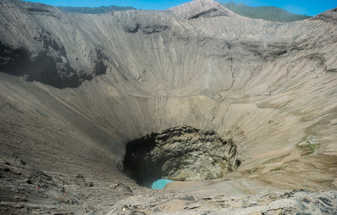 Bromo krater