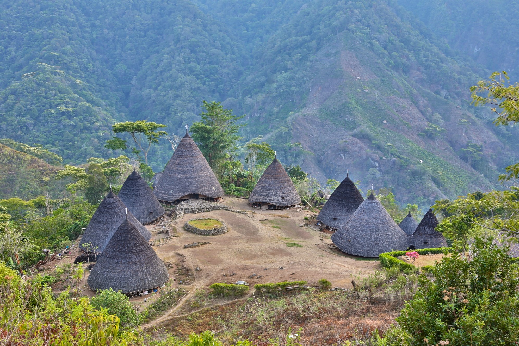 Online bestellen: Bouwsteen 3 dagen Wae Rebo trekking