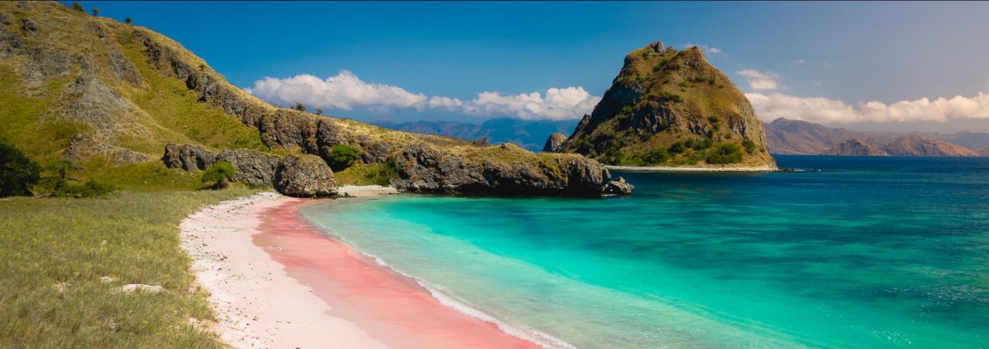 Pink beach Komodo